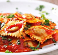 StringOzzi Pasta Mooloolaba - Pubs and Clubs