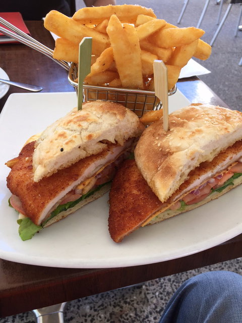 Freddy Fuddpukka's Cafe - Go Out 1