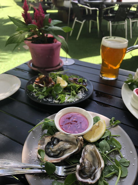 Montville Cafe Bar And Grille - Go Out 1