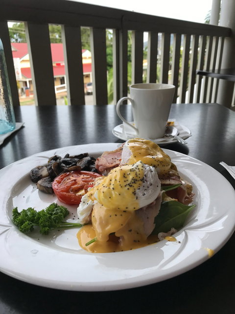 Balcony Restaurant - Go Out 3