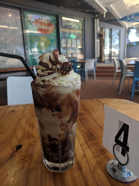 Fishes At The Point - Pubs and Clubs 1