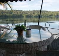 Lake Barrine Tea House Restaurant And Cottage Accomodation - Pubs and Clubs