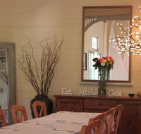 Obi's Restaurant - Pubs and Clubs