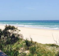 Peregian Beach Hotel - Pubs and Clubs