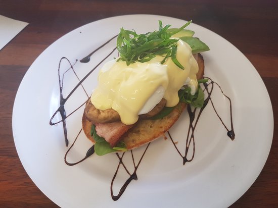 Lake Eacham QLD Pubs and Clubs