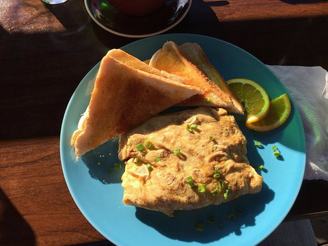 Bella's Chit Chat Cafe - Pubs and Clubs 0