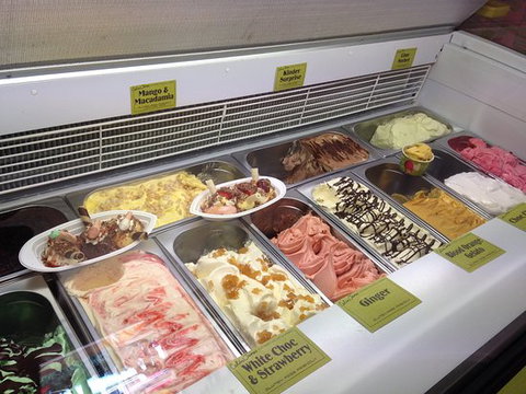 Sundaes At The Pier - Pubs and Clubs 0