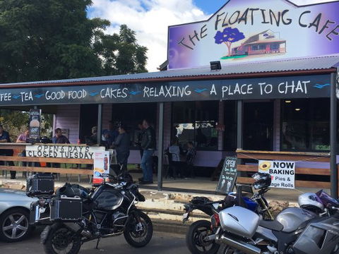 The Floating Cafe - Go Out 0