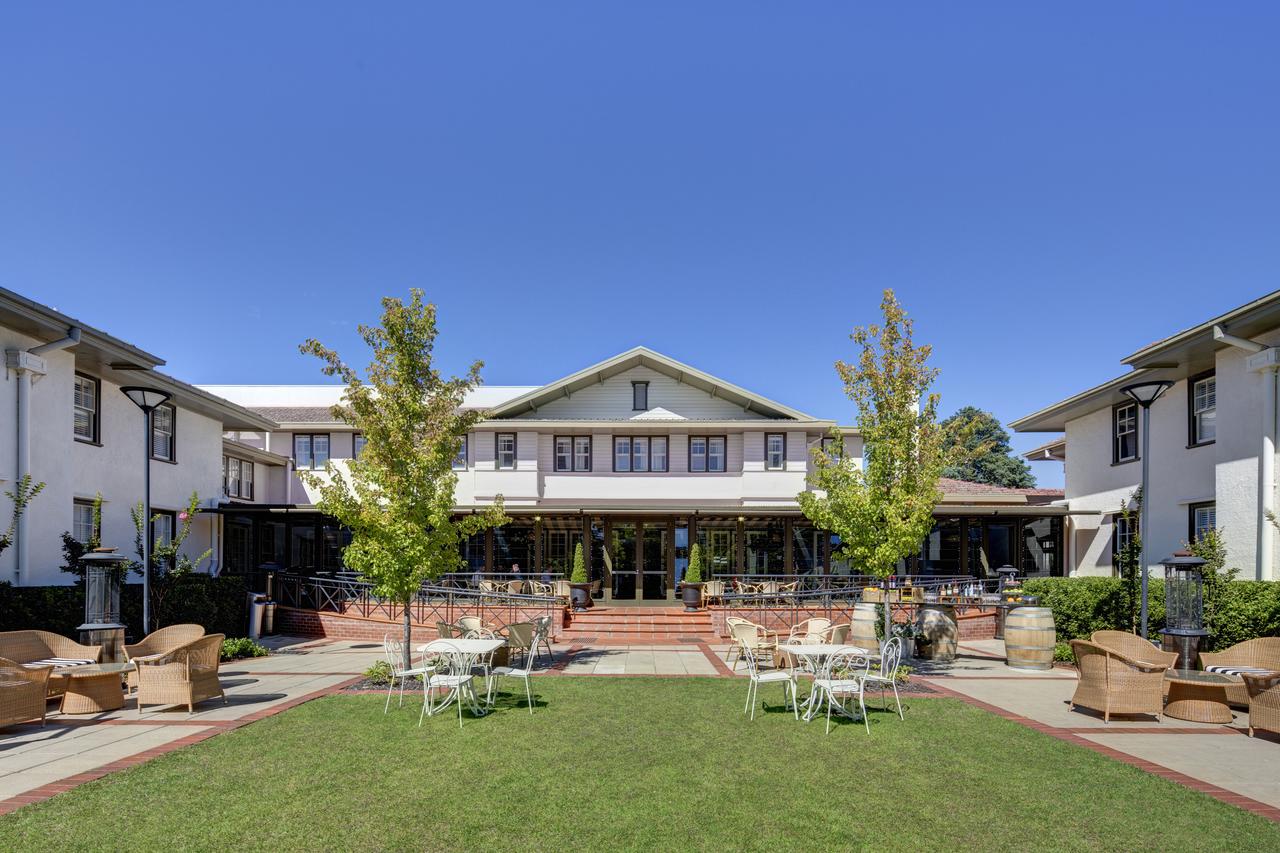 Hotel Kurrajong Canberra Barton