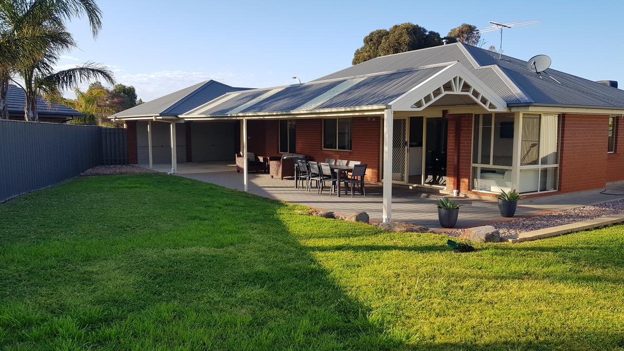 Aldinga Beach overnighter or getaway home Aldinga Beach