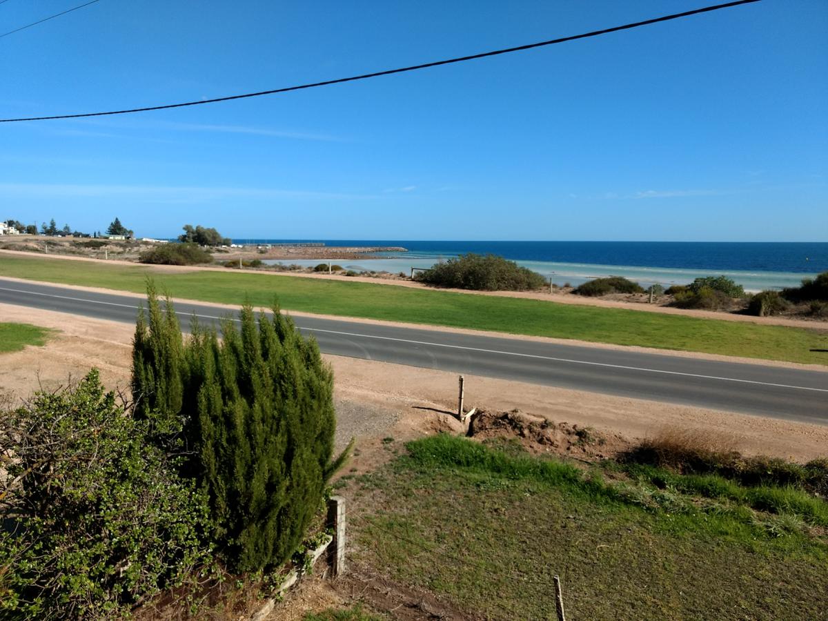 Seafront Shack Port Hughes