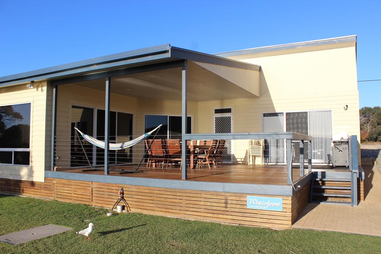 Waterfront on Osprey Coffin Bay
