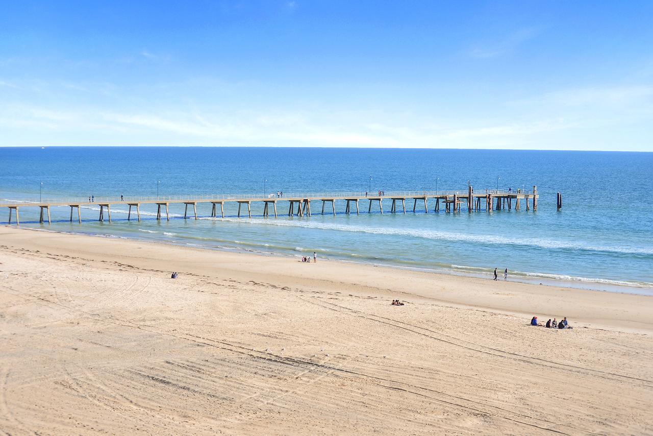 Pier Oceanview Apartment Glenelg