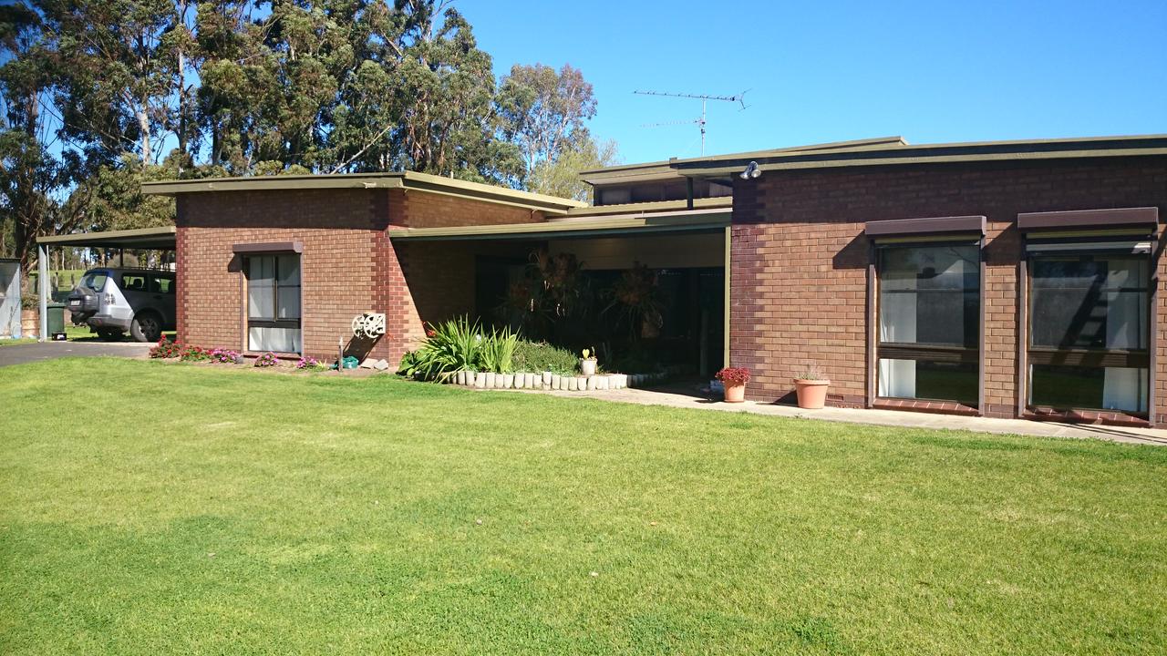 Hilltop Escape Naracoorte