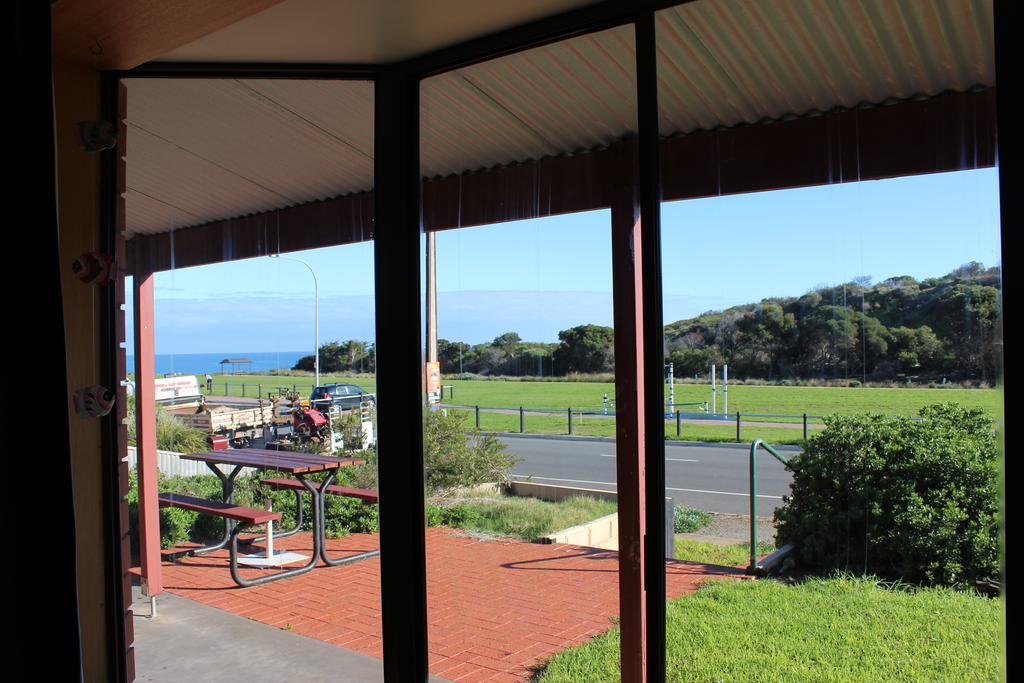 Bott's Beach Retreat Maslin Beach