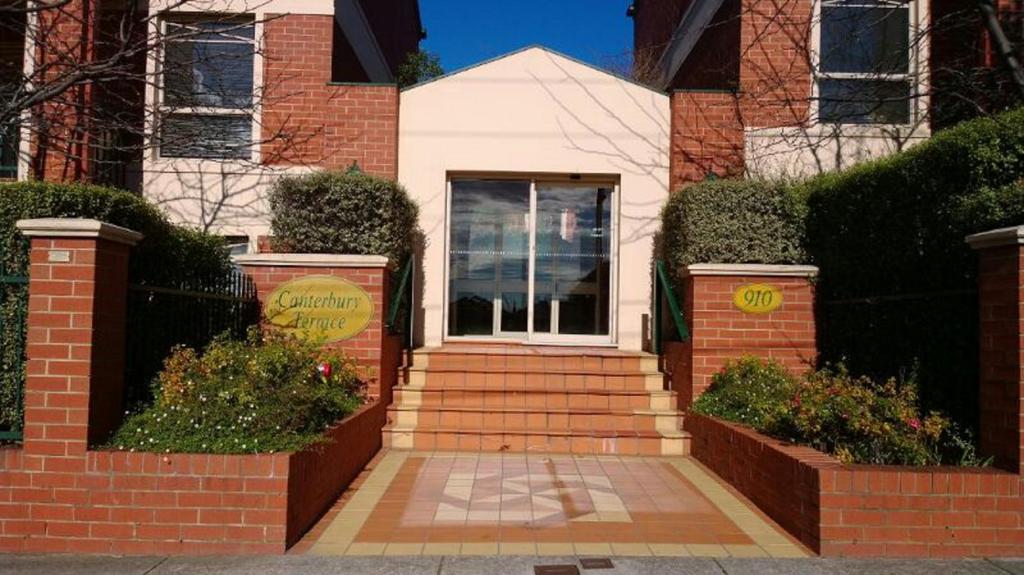 Box Hill Studio Apartment 2 Box Hill South