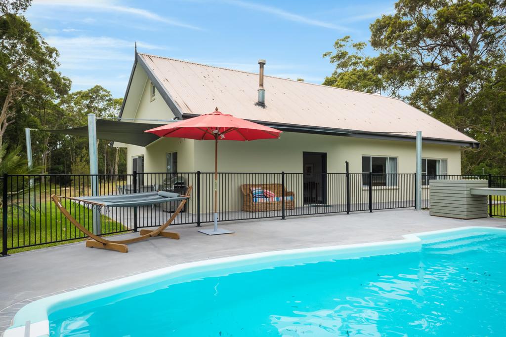 Bush Retreat With Private Pool Narooma