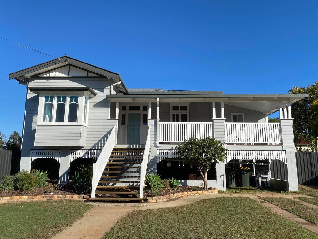 Canning Chalet Warwick