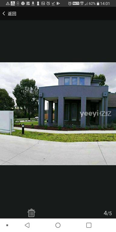 Decent new master room with private bathroom for one or two Narre Warren