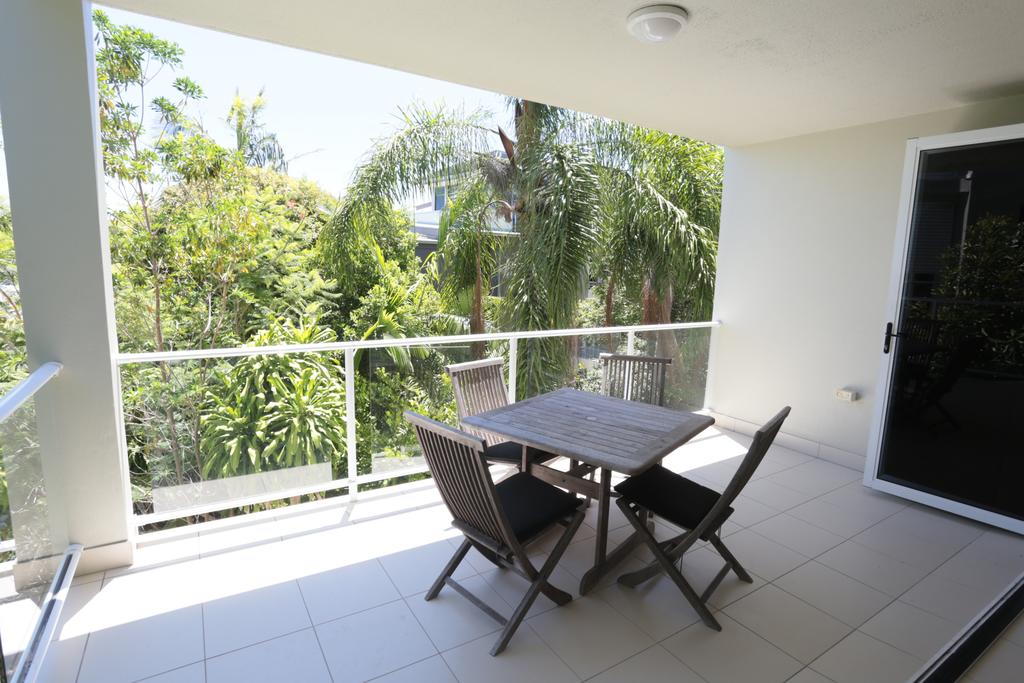 Delightful family apartment in modern complex Sunshine Beach