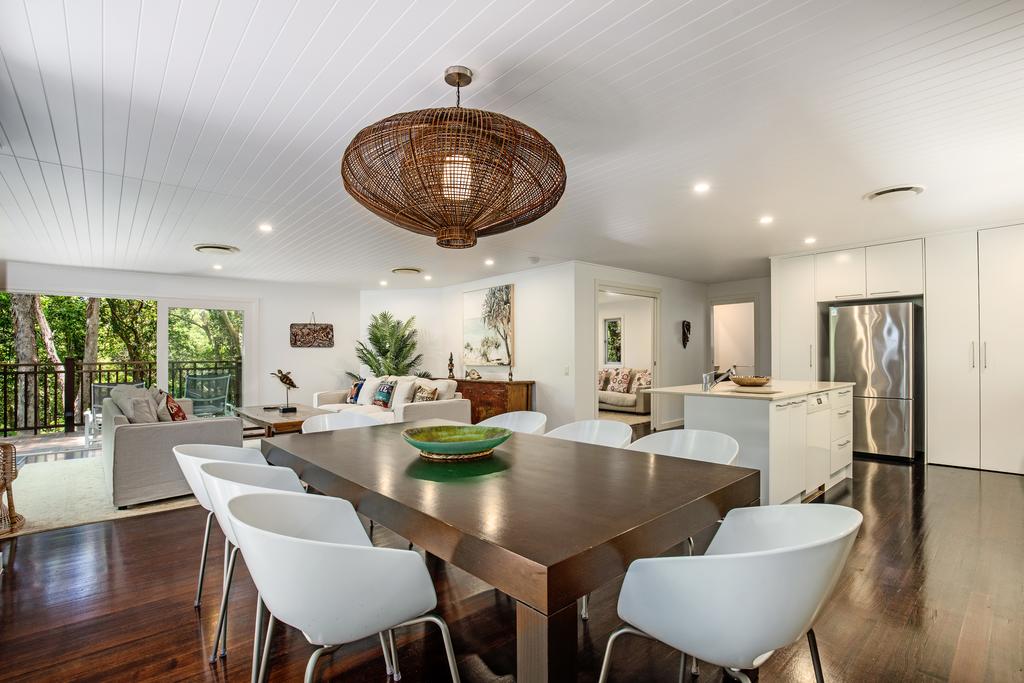 Dual-living amongst the rainforest Little Cove Noosa