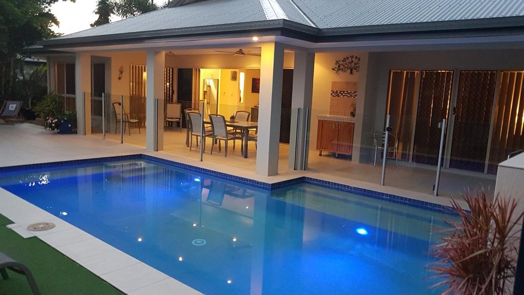 Eden Trinity Beach Lagoon Front House Trinity Beach