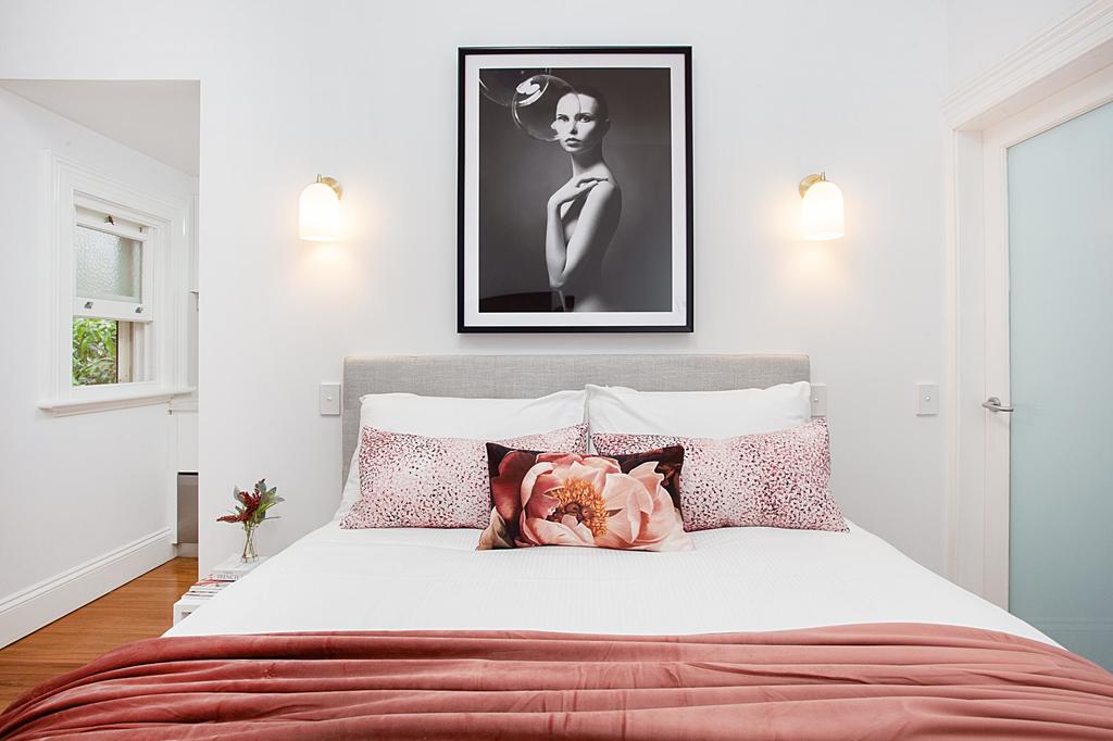 Elegant Studio in Grand Manor 20 min From Sydney Lewisham