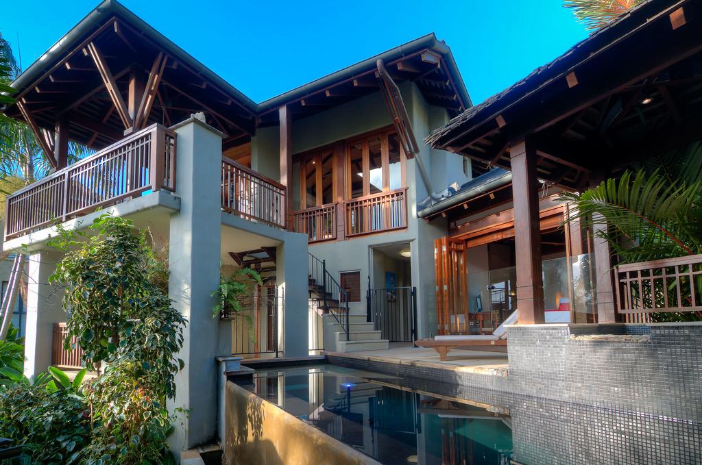 Far Pavilions Luxury Villa 2 Port Douglas