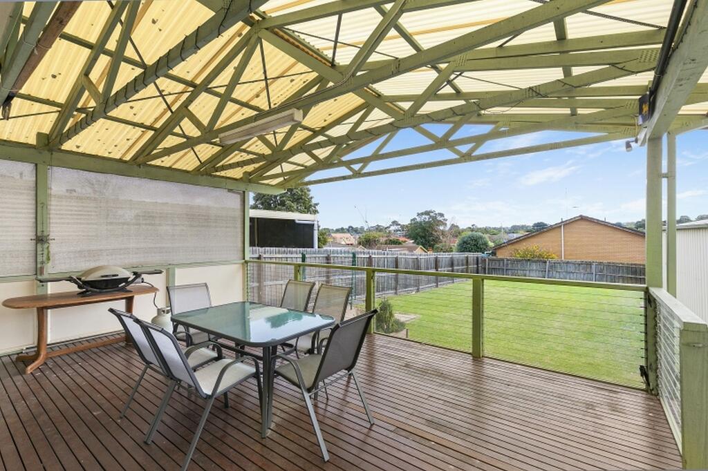 Francis Geelong 156 Belmont