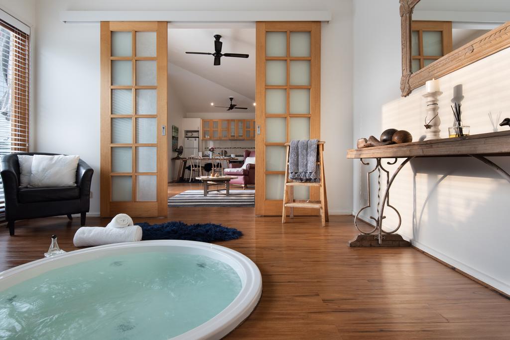 Gables Bend Spa Villa Daylesford