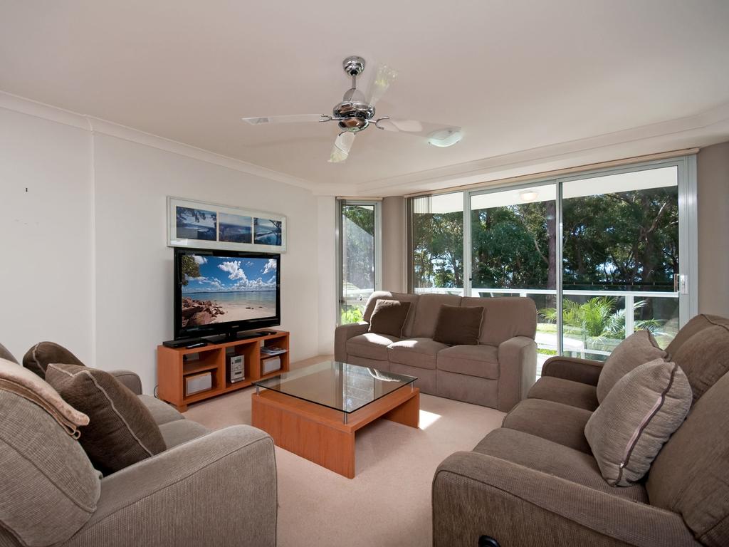Government Road Unit 03 153 Bagnalls Beach Apartment Corlette