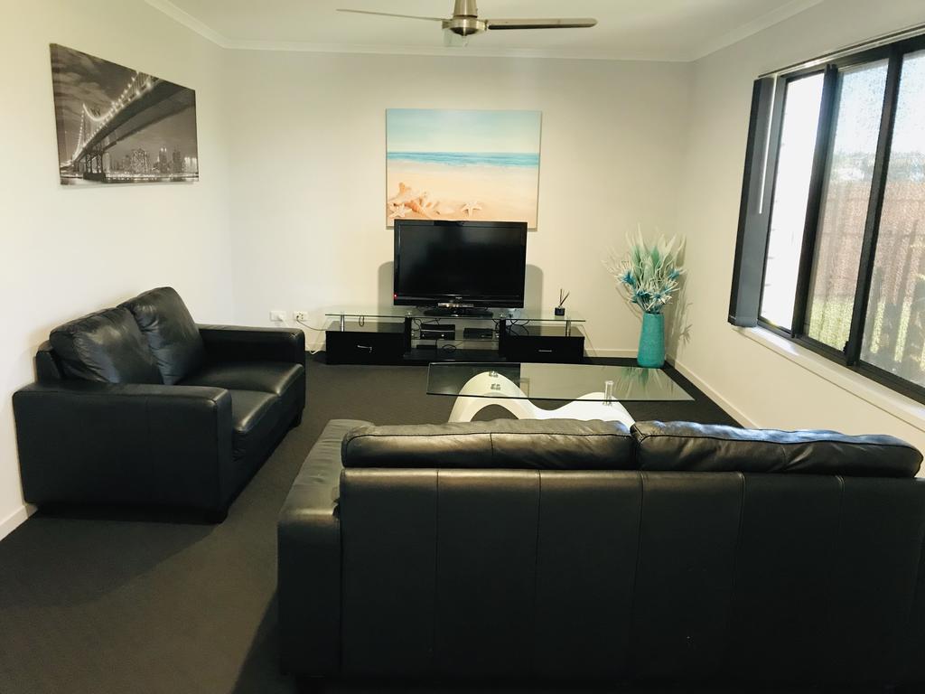 Hervey Bay Holiday Home Kawungan