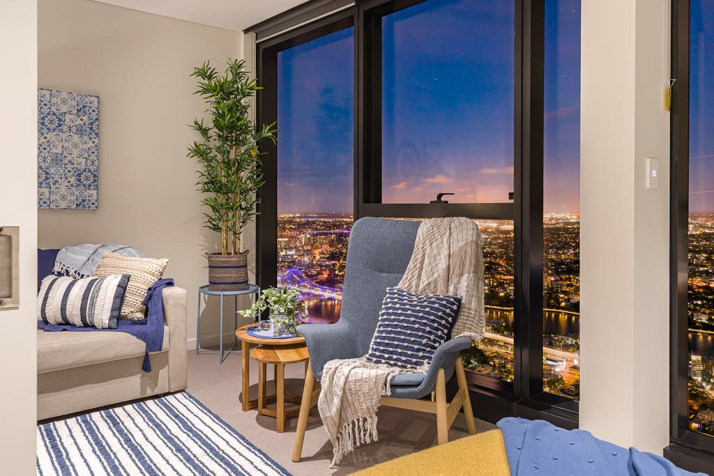 Level 77 Skytower Retreat in CBD Brisbane City