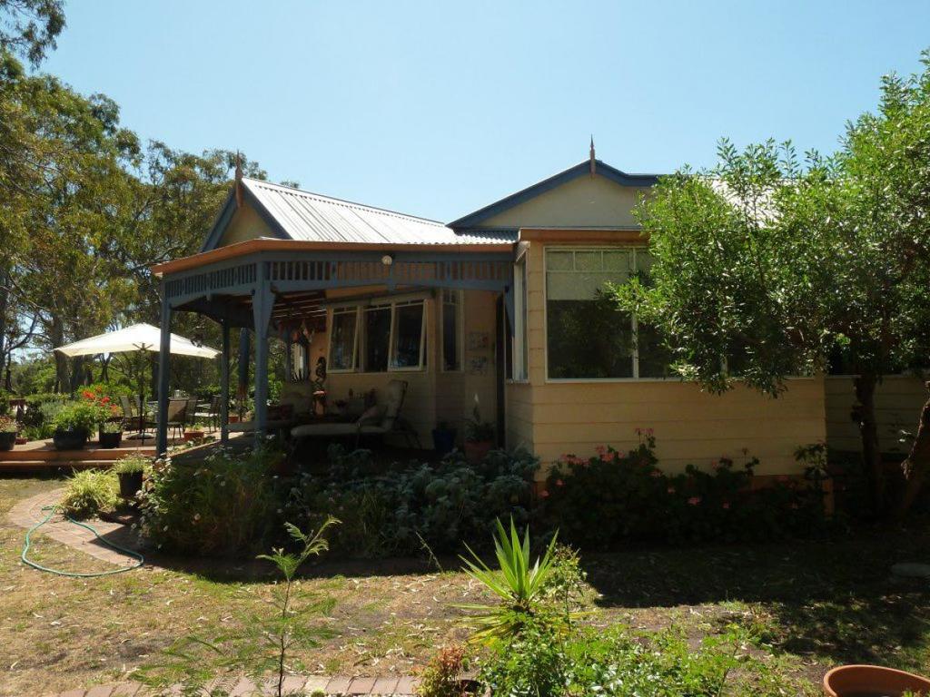 Lilys by the Lake - Raymond Island Accommodation Raymond Island