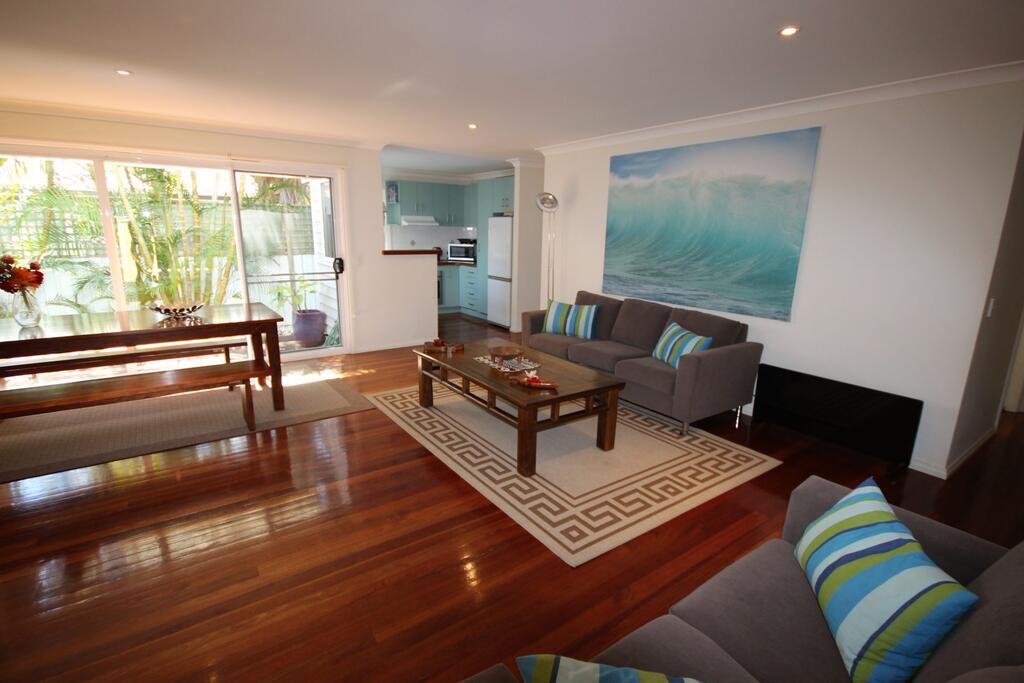 MAGIC BEACH HOUSE - PET FRIENDLY Boomerang Beach