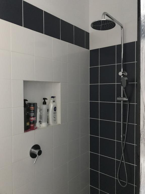 Near station and city double room West Footscray