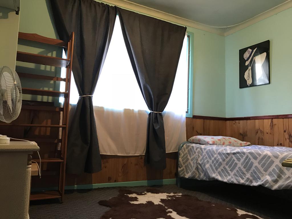 Neat and Nice Room Gosnells
