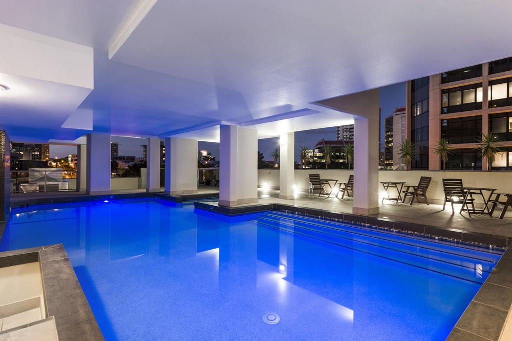 Oaks Brisbane Lexicon Suites Brisbane City
