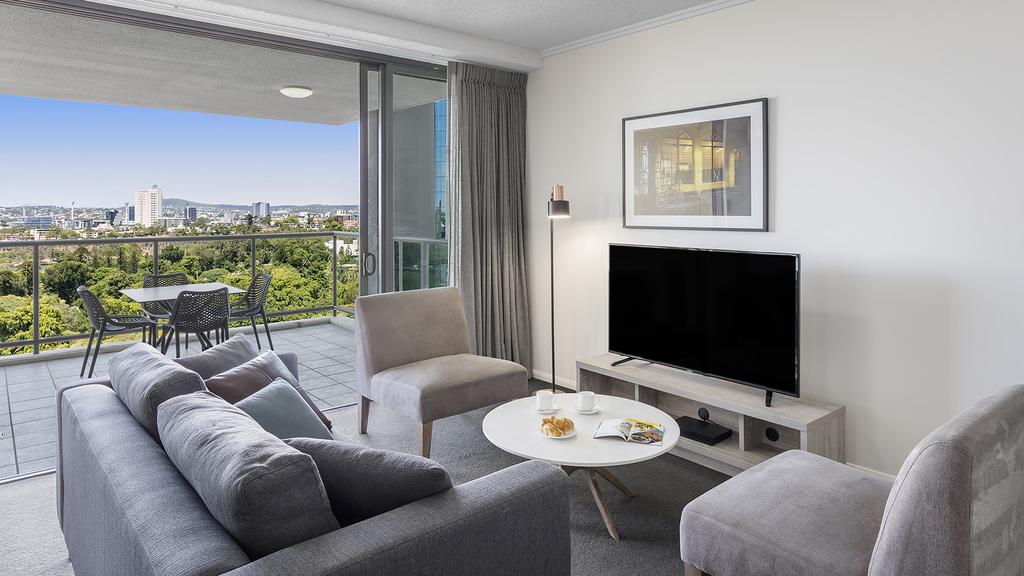 Oaks Brisbane on Margaret Suites Brisbane City