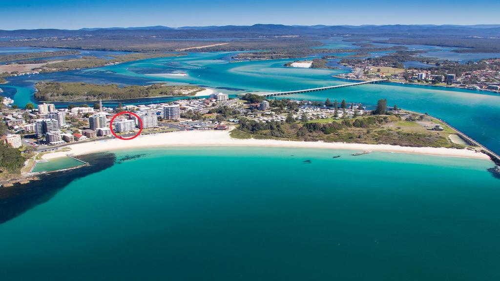 Oceanic 10 -On Forster Main Beach Forster