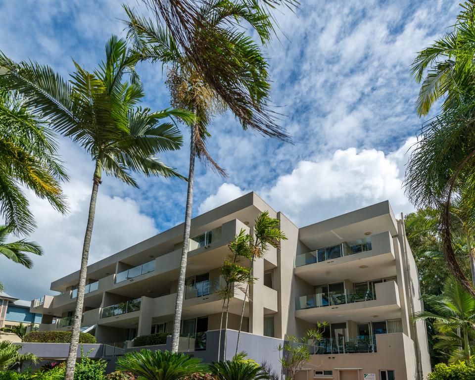 Paringa  -  Private Beachfront Apartments Palm Cove