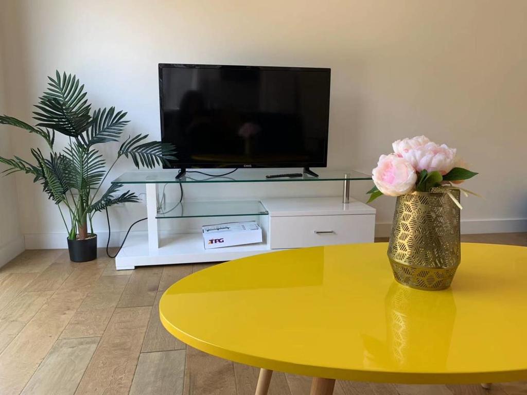 Pleasant Bedroom in Bentleigh East Bentleigh East