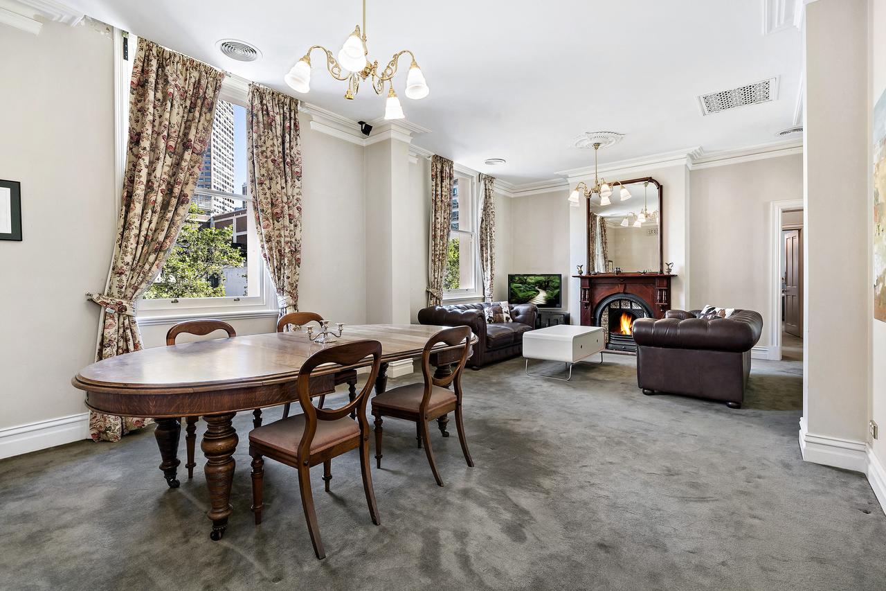 Hanna - Beyond a Room Private Apartments Melbourne