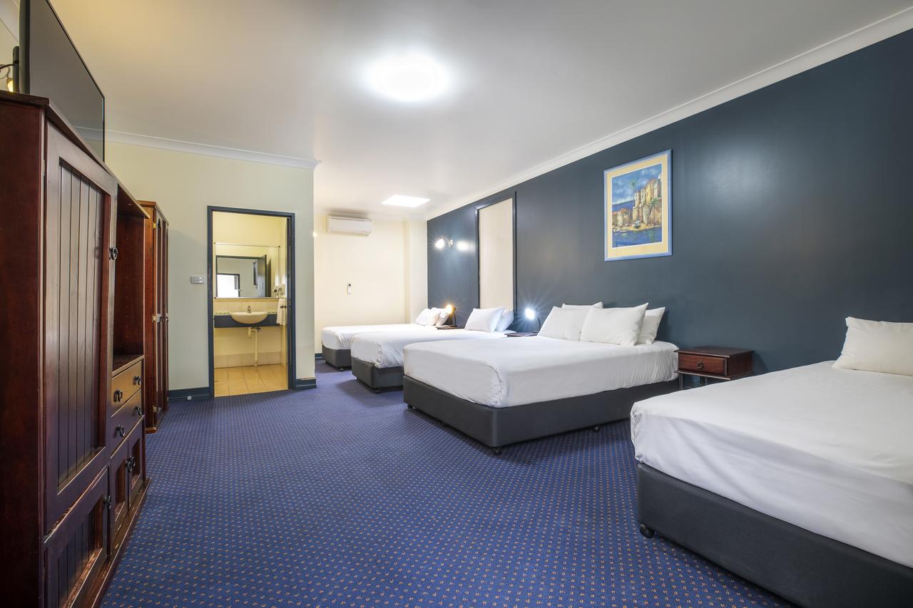 Atherton Hotel Atherton