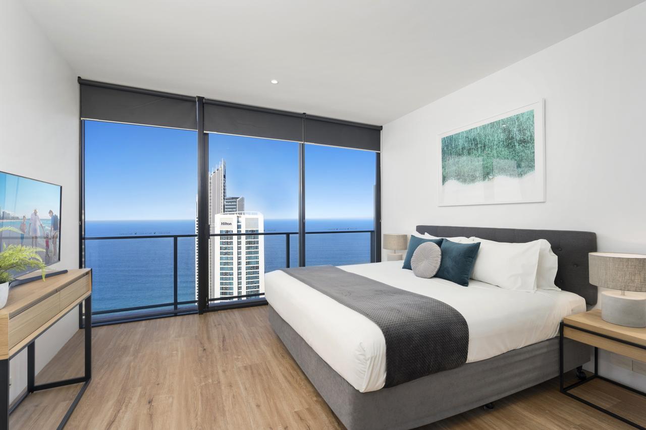 Circle on Cavill - GCLR Surfers Paradise