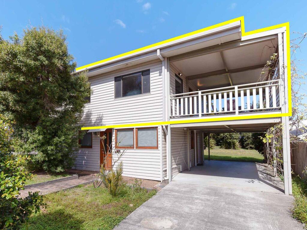 'Beach Break 1' 1/10 Lionel Street - upstairs unit with Aircon Shoal Bay