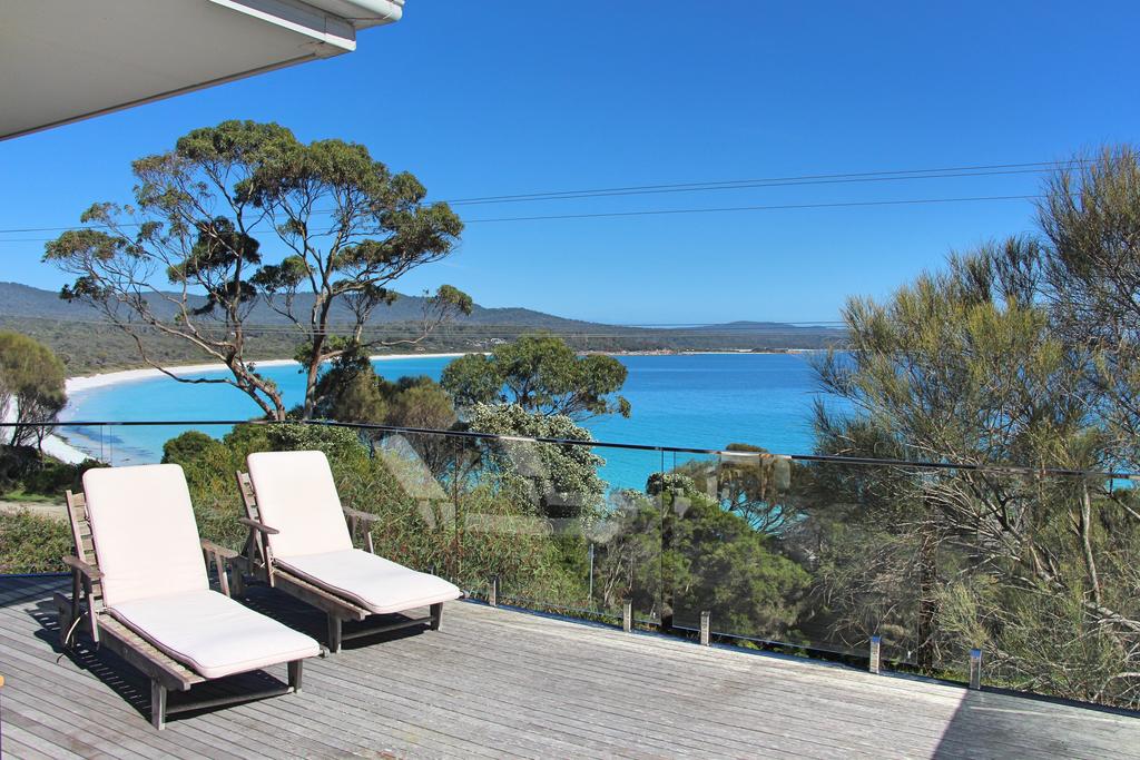 Beach Side Bay Of Fires Binalong Bay