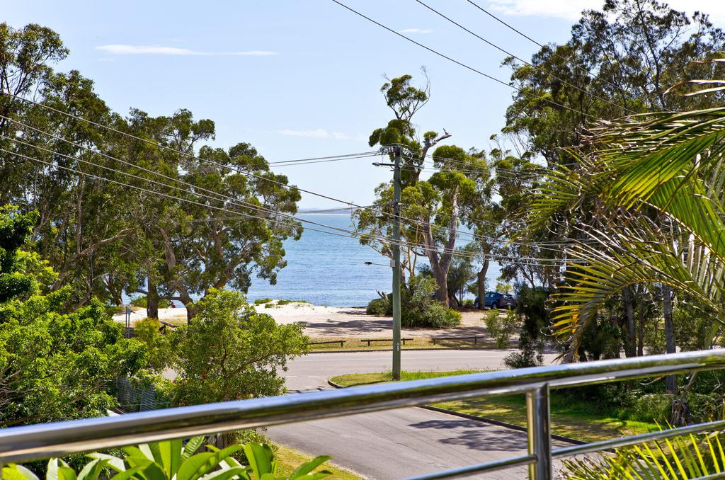Beachside Haven - Your Perfect Oasis Home Corlette