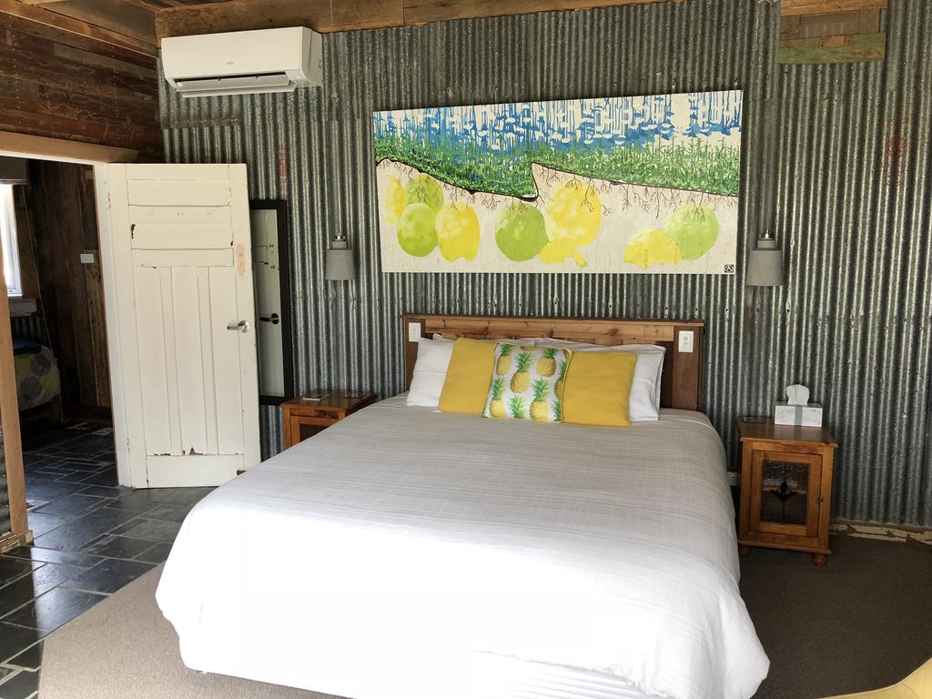 Bed in a Shed Vineyard Stay Watervale