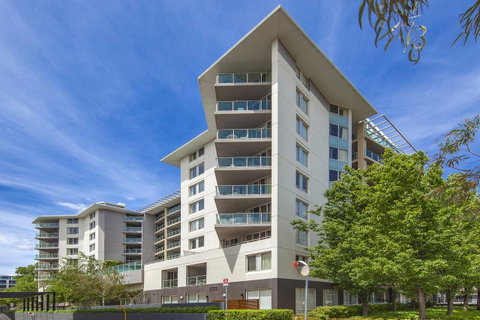 Pacific Suites Canberra - Go Out 0